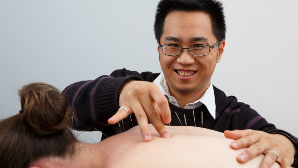 Acupuncture North Ryde TCM practitioner Dr Hank Chen