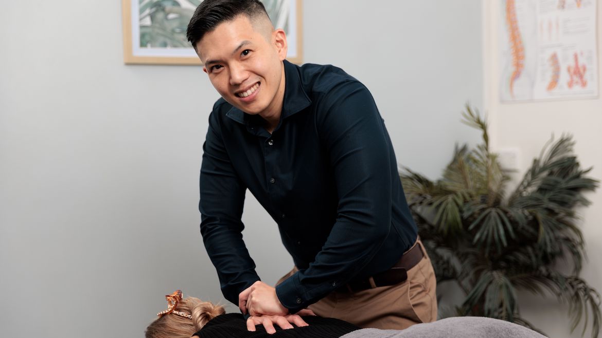 North Ryde Chiropractor Dr Scott Lee at Ryde Natural Health Clinic 1170 x 658