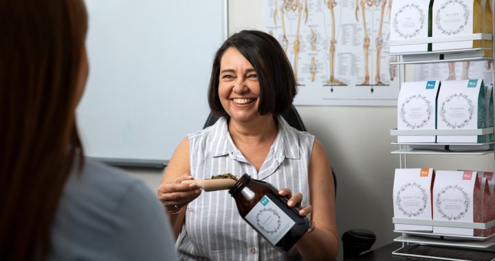 North Ryde Naturopath and Nutritionist Maria Moscato discussing herbal supplements with a patient 1170 x 658