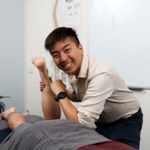 North Ryde Physiotherapist Arthur treats patient at Ryde Natural Health Clinic